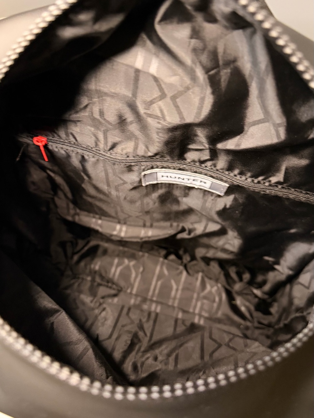 NWT - Hunter Black Top Clip Backpack - Water Resistant - Picture 10 of 11